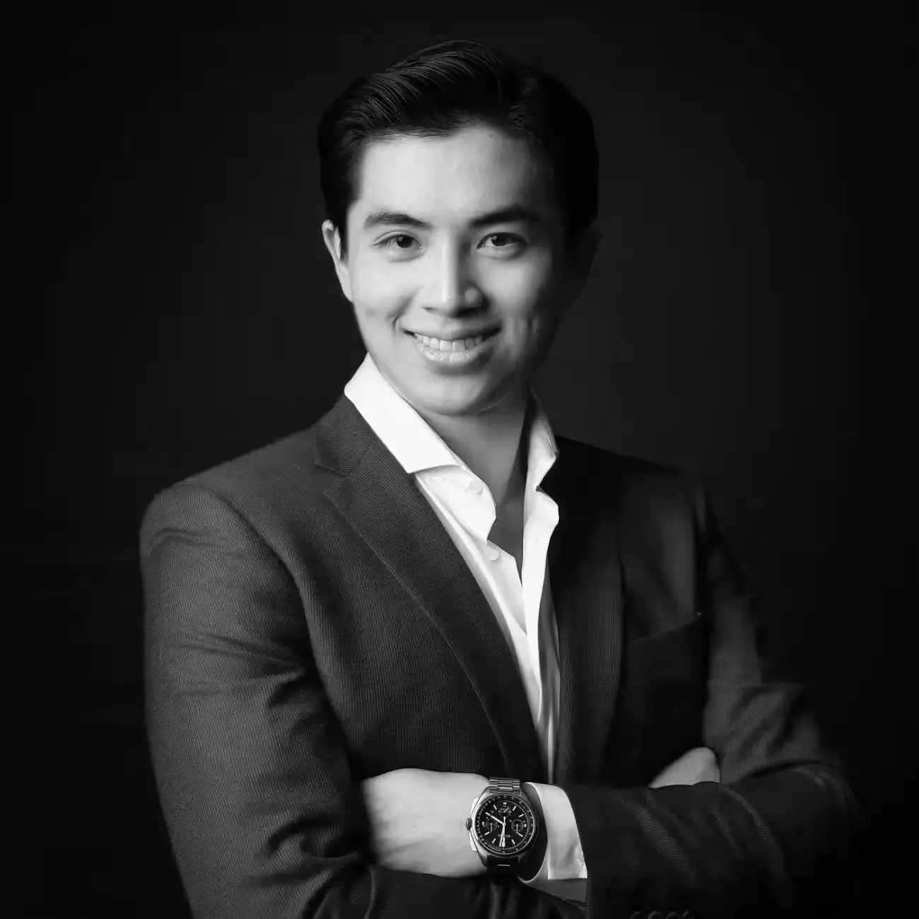 Portrait of Jonathan Bi